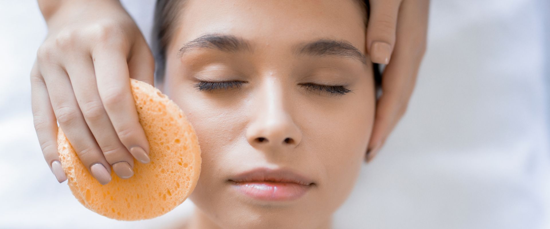 Peeling viso: il trattamento per preservare la bellezza della pelle