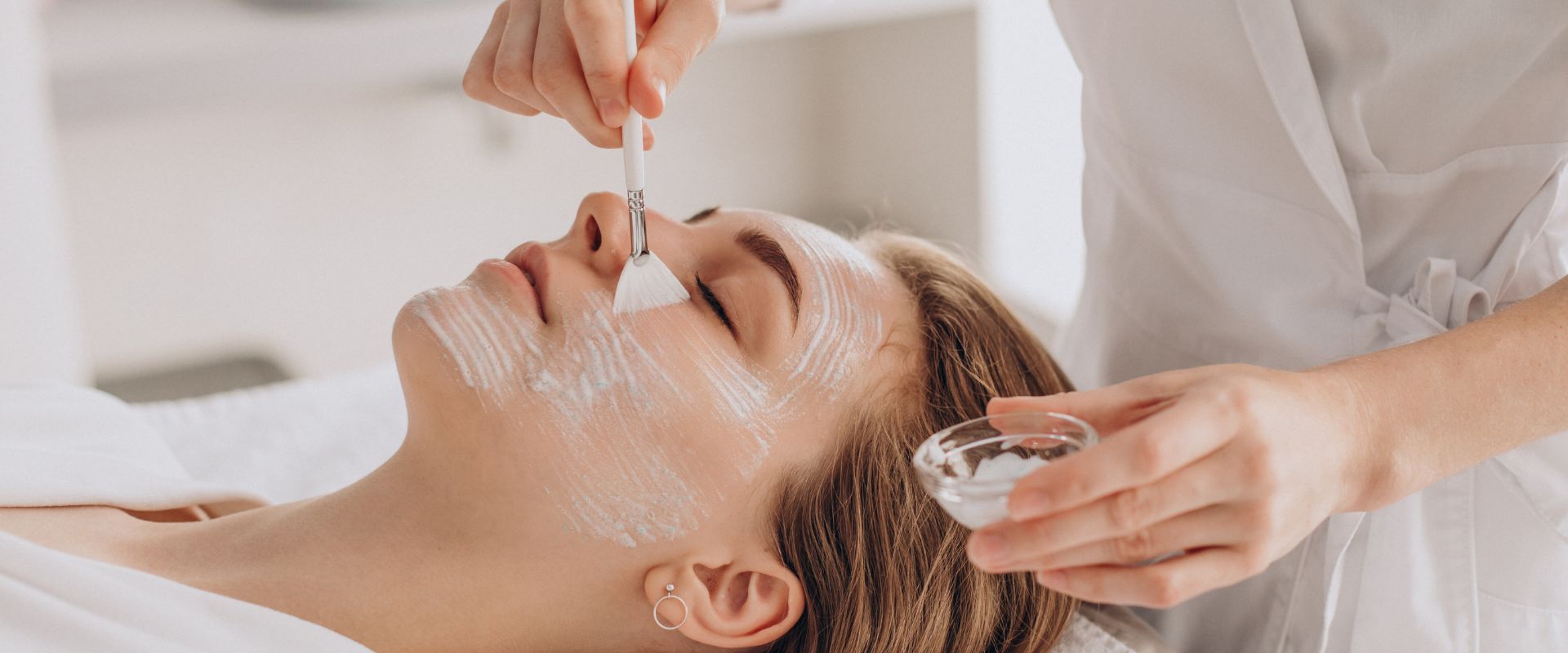 Peeling e rigenerazione cutanea: tutto quello che c'è da sapere